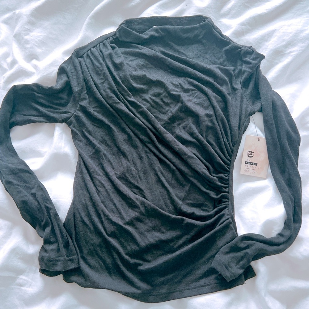 Cinch long sleeve high neck shirt